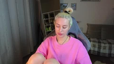 Snapshot of jessica_hanson chatting on 3, 2, 2025 Jessy online show from 3, 2, 2025