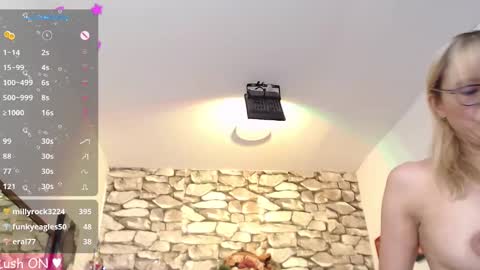 Snapshot of jessica_muse chatting on 18, 12, 2024 Jessica online show from 18, 12, 2024