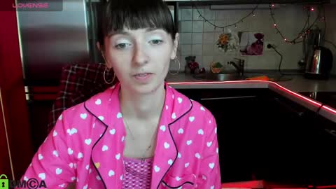 jessicaforris online show from 11, 3, 2025