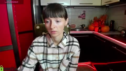 jessicaforris online show from 14, 10, 2025