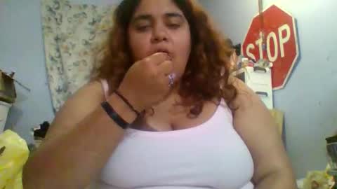 Snapshot of jessicarabbits4 chatting on 22, 5, 2026 dovedianna online show from 22, 5, 2026