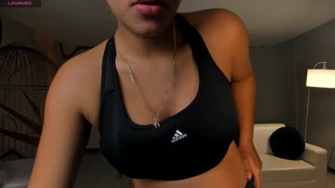 Snapshot of jessicawilliams1 chatting on 17, 10, 2025 JESS online show from 17, 10, 2025