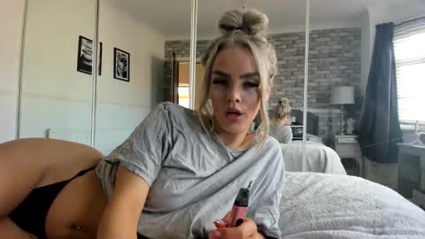 jessiebella0210_ online show from 14, 3, 2026