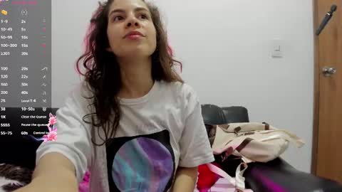Snapshot of jessye_golden chatting on 2, 7, 2026 jessye_golden online show from 2, 7, 2026