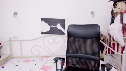 Jessy online show from 1, 2, 2025