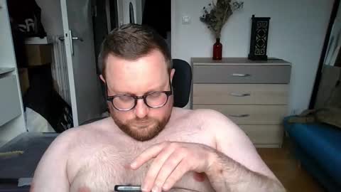 jeuneloup92 online show from 5, 3, 2026