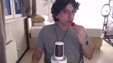 jeuo online show from 15, 6, 2026