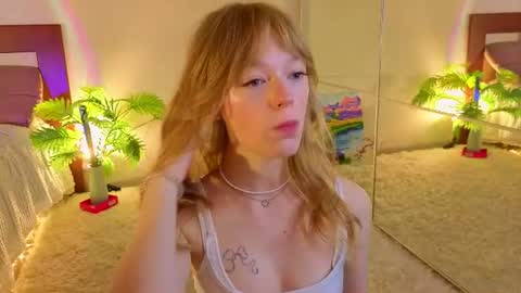 Snapshot of jewellhogan chatting on 13, 6, 2026 Gwen online show from 13, 6, 2026
