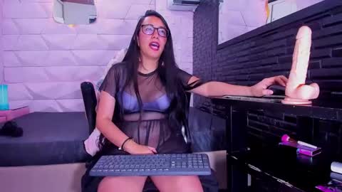 Queen online show from 26, 2, 2025