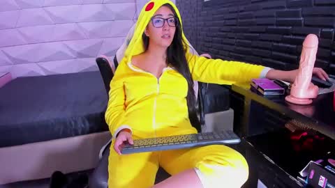 Queen online show from 28, 2, 2025