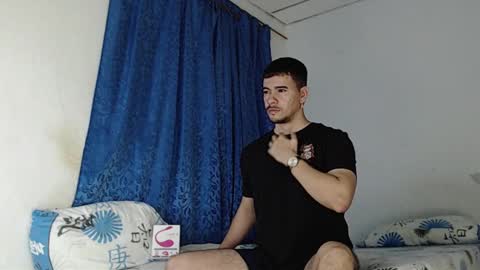 Snapshot of jeycob_happy97 chatting on 2, 2, 2025 Juan David online show from 2, 2, 2025