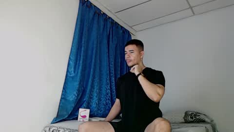 Snapshot of jeycob_happy97 chatting on 1, 3, 2025 Juan David online show from 1, 3, 2025