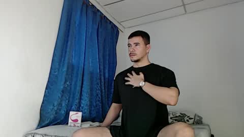 Snapshot of jeycob_happy97 chatting on 9, 3, 2025 Juan David online show from 9, 3, 2025