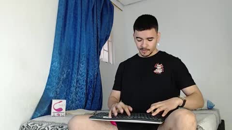 Snapshot of jeycob_happy97 chatting on 24, 10, 2025 Juan David online show from 24, 10, 2025