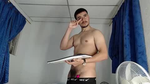 Snapshot of jeycob_happy97 chatting on 29, 11, 2025 Juan David online show from 29, 11, 2025