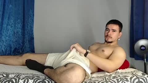 Snapshot of jeycob_happy97 chatting on 11, 5, 2026 Juan David online show from 11, 5, 2026