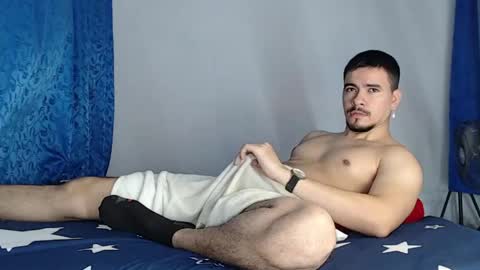 Snapshot of jeycob_happy97 chatting on 2, 6, 2026 Juan David online show from 2, 6, 2026