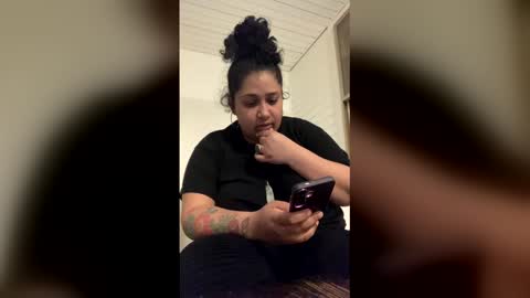 jezabaesolea online show from 28, 2, 2026