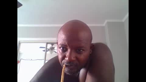 Snapshot of jezone200 chatting on 10, 9, 2025 J One 55 online show from 10, 9, 2025