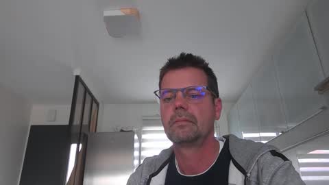 jhmec44000 online show from 22, 4, 2026