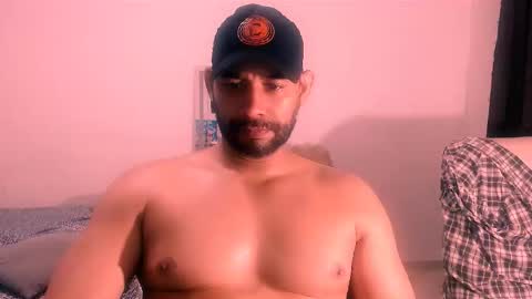 En moreno online show from 7, 11, 2025