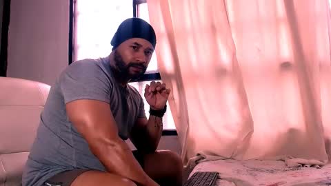 En moreno online show from 16, 11, 2025