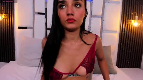Jhoana  online show from 30, 1, 2025