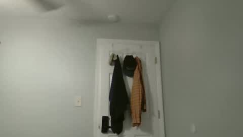 jholls online show from 10, 2, 2025