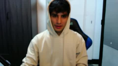 Snapshot of jhon_2000s chatting on 31, 12, 2024 jhon online show from 31, 12, 2024