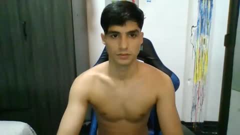 Snapshot of jhon_2000s chatting on 2, 3, 2025 jhon online show from 2, 3, 2025