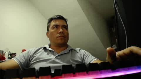 jhonatan_morales_s online show from 11, 4, 2026