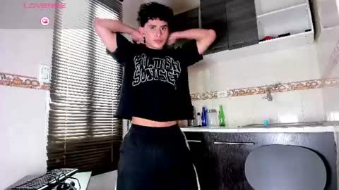 Snapshot of jhonny_blake_ chatting on 3, 7, 2026 JHONNATHAN online show from 3, 7, 2026