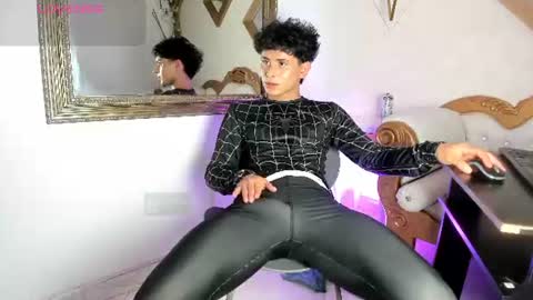 Snapshot of jhonny_blake_ chatting on 11, 7, 2026 JHONNATHAN online show from 11, 7, 2026