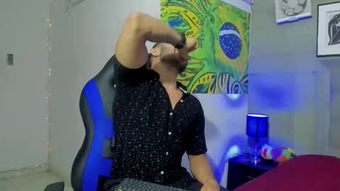 Snapshot of jhonny_flames7 chatting on 22, 12, 2025 jhonny online show from 22, 12, 2025