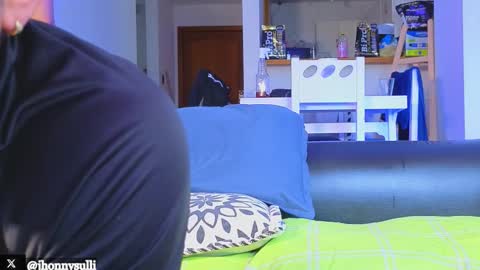 jhonny and friend online show from 12, 10, 2025