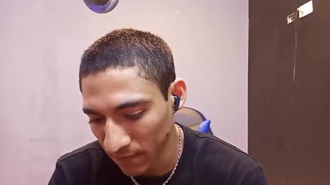 jhonny_thes28 online show from 5, 2, 2026