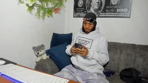 Snapshot of jhonson821 chatting on 7, 11, 2025 jhonson821 online show from 7, 11, 2025