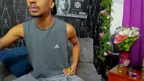 Snapshot of jhonson821 chatting on 19, 11, 2025 jhonson821 online show from 19, 11, 2025