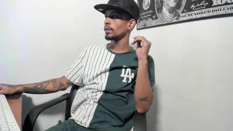 Snapshot of jhonson821 chatting on 18, 12, 2025 jhonson821 online show from 18, 12, 2025