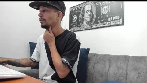 Snapshot of jhonson821 chatting on 20, 12, 2025 jhonson821 online show from 20, 12, 2025