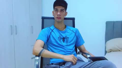 Snapshot of jhony_sex3 chatting on 11, 10, 2025 jhony_sex3 online show from 11, 10, 2025
