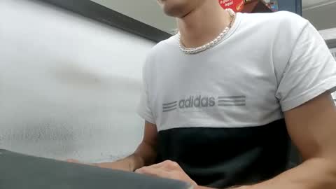 Jhosuamoore  online show from 1, 3, 2025