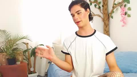 Jhuan Nhez online show from 17, 4, 2026