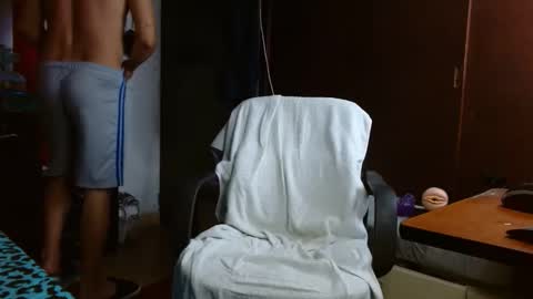 Snapshot of jhulian08 chatting on 15, 11, 2025 julian online show from 15, 11, 2025