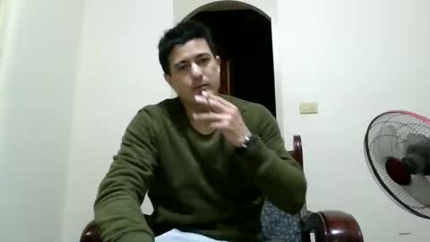 Snapshot of jhwozy chatting on 15, 12, 2024 jhwozy online show from 15, 12, 2024