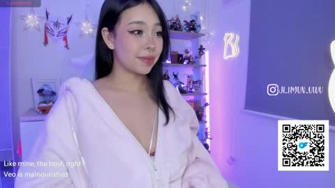 Snapshot of ji_hyun chatting on 28, 2, 2025 Ji  online show from 28, 2, 2025