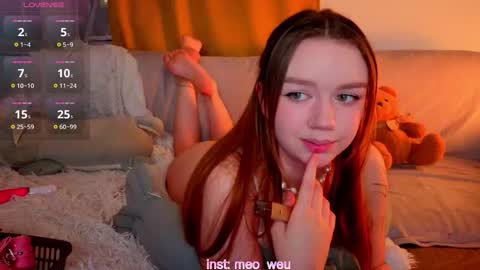 Snapshot of jiaalisaa chatting on 17, 10, 2025 Lisa I would really appreciate it if you could help me achieve 88 thumbs up favorite patterns 38457588 online show from 17, 10, 2025