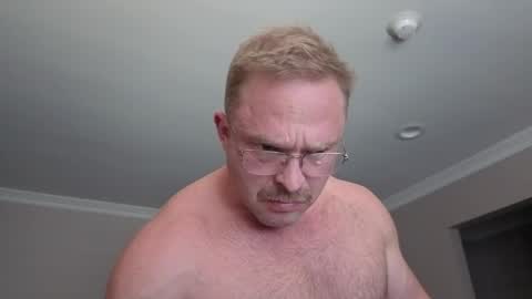 TravelingMassageGuy online show from 26, 3, 2026