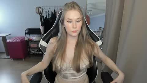 Snapshot of jimmy_and_amy chatting on 7, 10, 2025 Amy next stream on Wednesday Thursday Friday Saturday and Sunday at 16 pm GMT3 online show from 7, 10, 2025