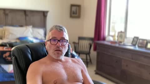 Snapshot of jimmyaaron chatting on 5, 1, 2025 Dad of Three online show from 5, 1, 2025